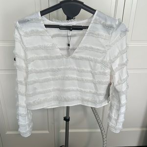 NWT BCBG DEEP V LONG SLEEVE WOVEN TOP❕🤍